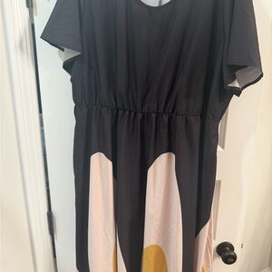 BloomChic Black and Pink Dress